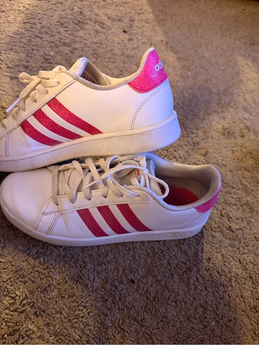 Adidas - Picture 2 of 3
